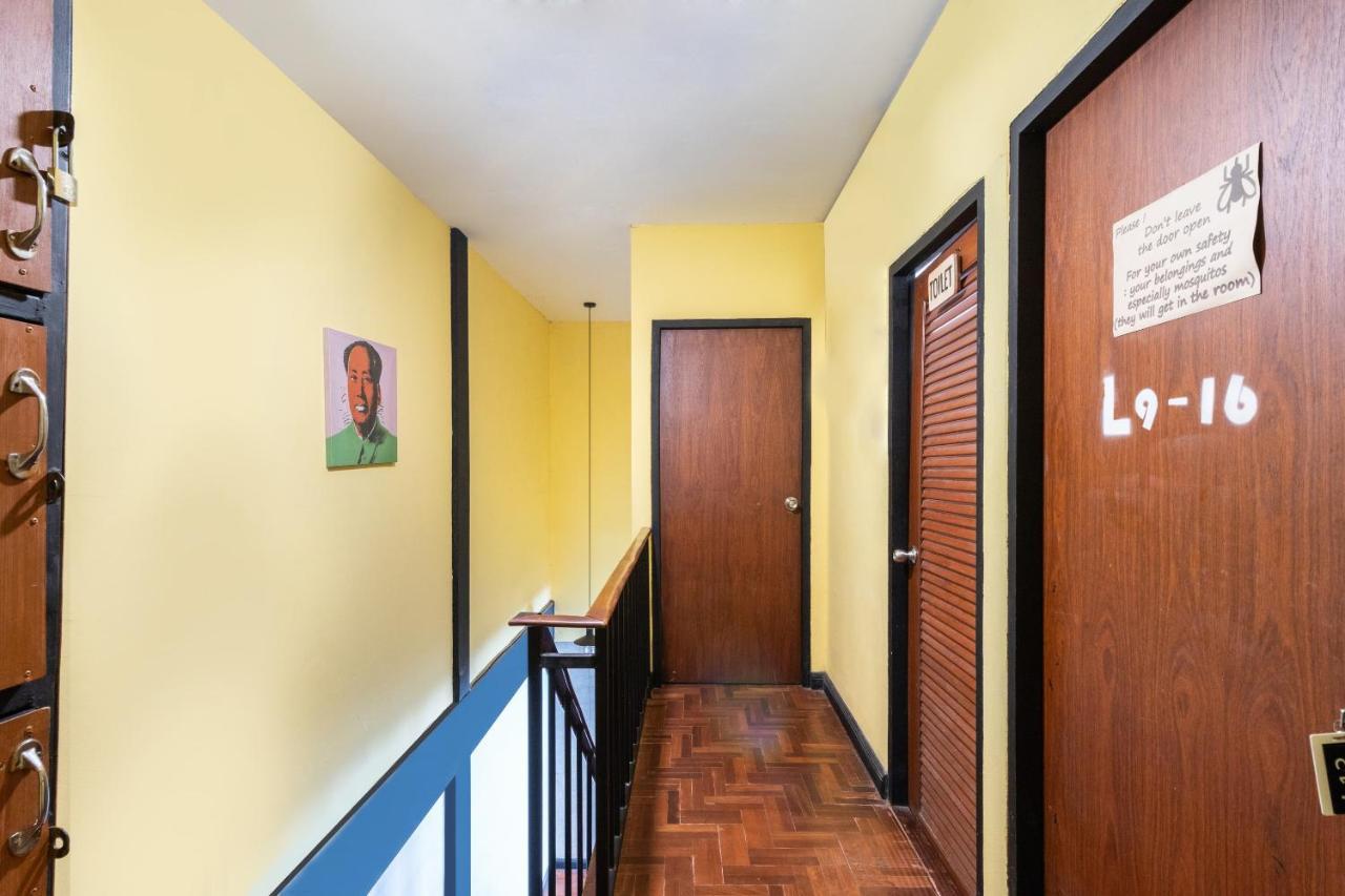 Oyo 677 Le Loftel Hostel Чіангмай Екстер'єр фото