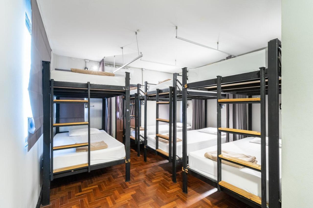 Oyo 677 Le Loftel Hostel Чіангмай Екстер'єр фото